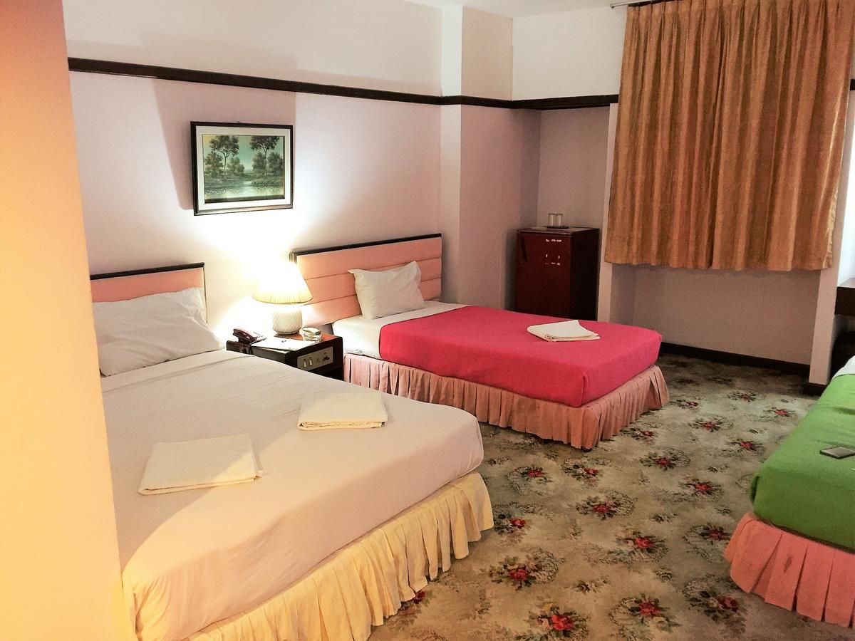Daeng Plaza Hotel Phuket Exterior foto